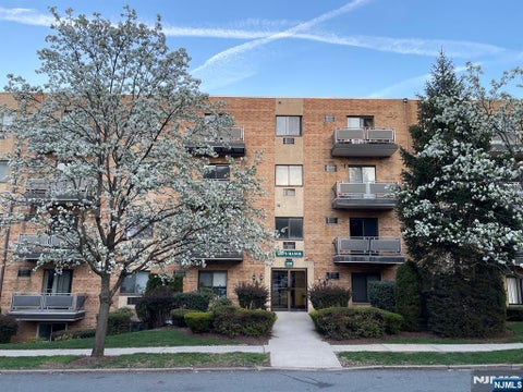 Photo of 100 2nd St #LL7, Hackensack, NJ 07601 (MLS # 26021313)