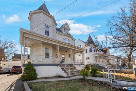 Photo of 3840 Nairn Place, Newark, NJ 07108 (MLS # 26034886)