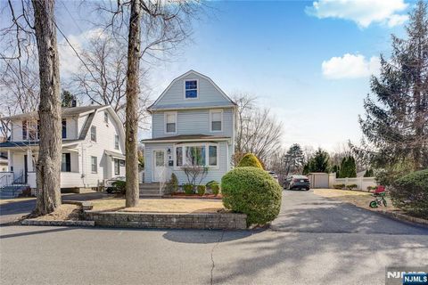 5 Lawrence Avenue Dumont NJ 07628