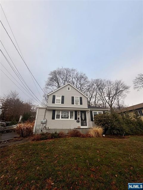 Photo of 189 Livingston St #UNIT 1, Northvale, NJ 07647 (MLS # 25044214)