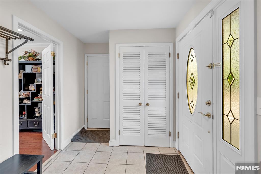 364 Knickerbocker Road