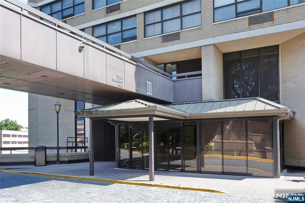 7004 JFK Blvd E Boulevard 20E