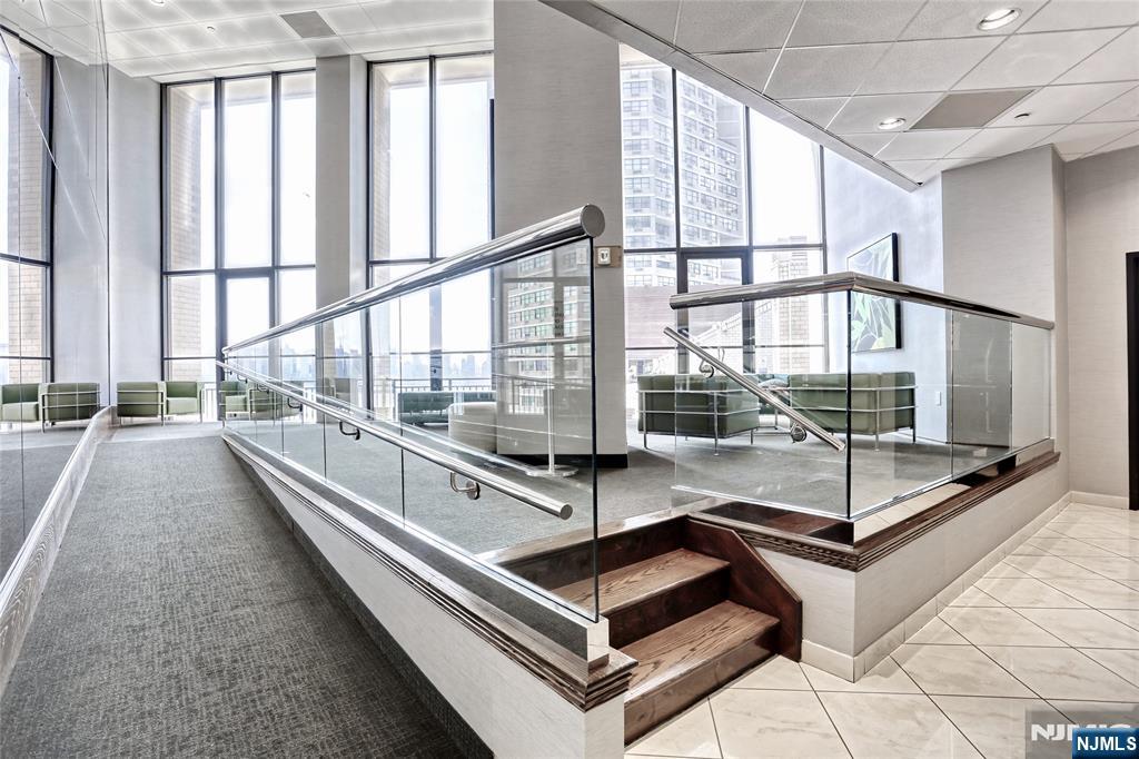 7004 JFK Blvd E Boulevard 20E