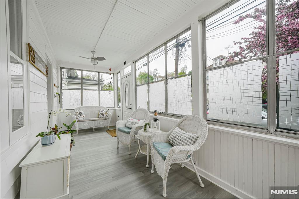 128 Rollinson Street