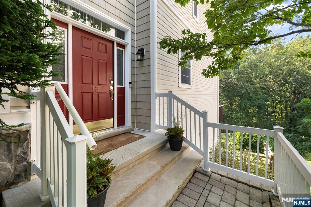 12 Timberline Lane
