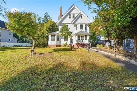 253 Midland Avenue East Orange NJ 07017