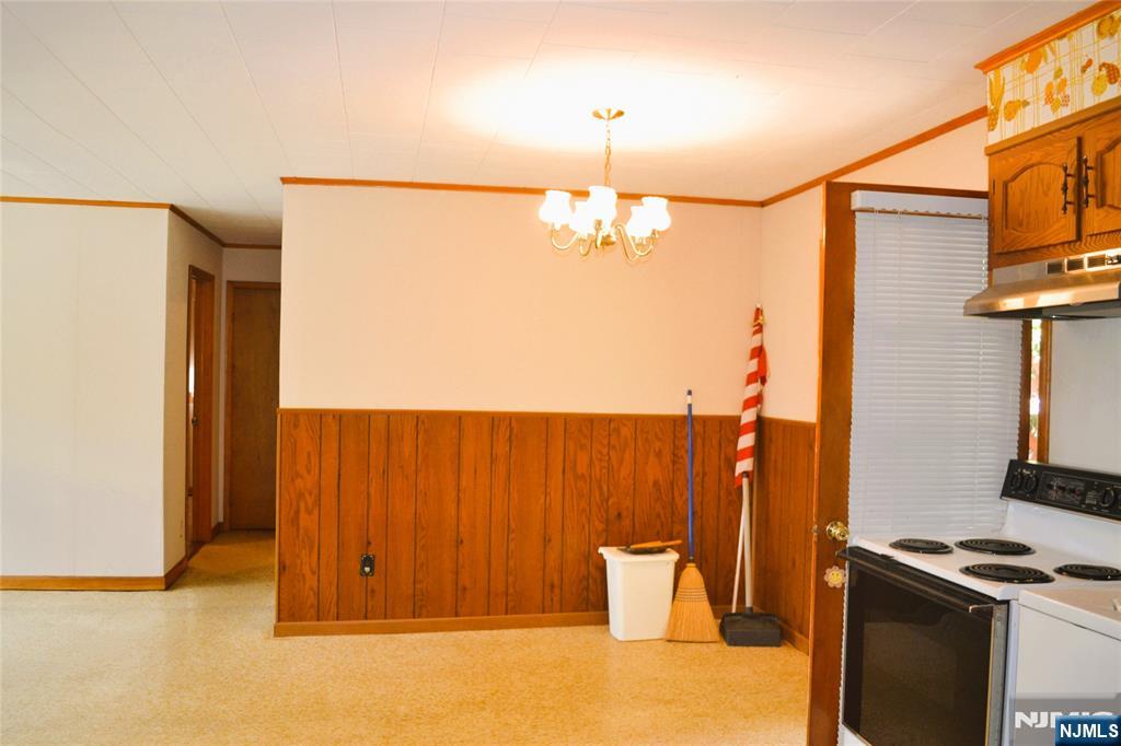 11 Woods Road