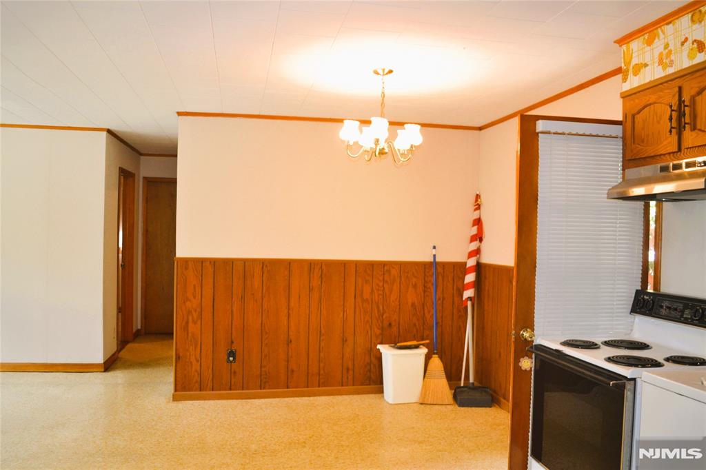 11 Woods Road