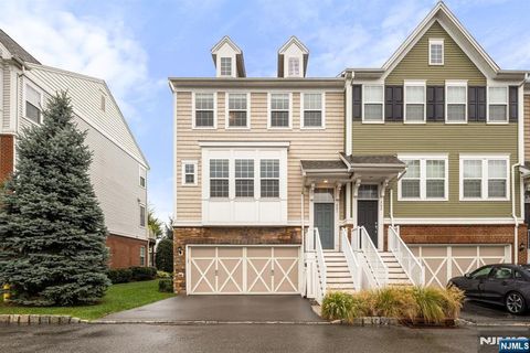 Photo of 201 Orchard Terrace, Cresskill, NJ 07626 (MLS # 25036911)