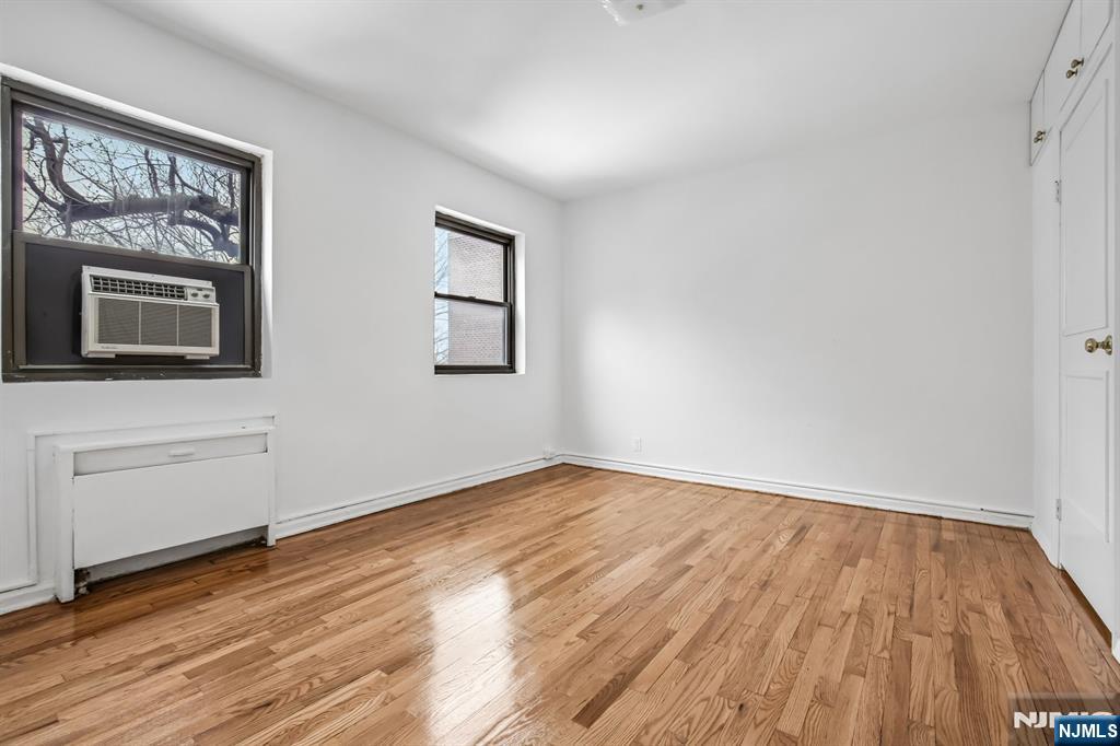 3060 Edwin Avenue 4C