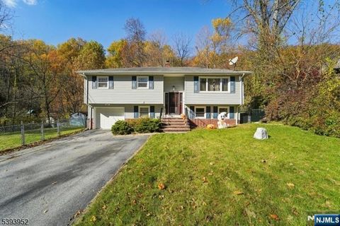 5 Zinnia Court Vernon NJ 07418