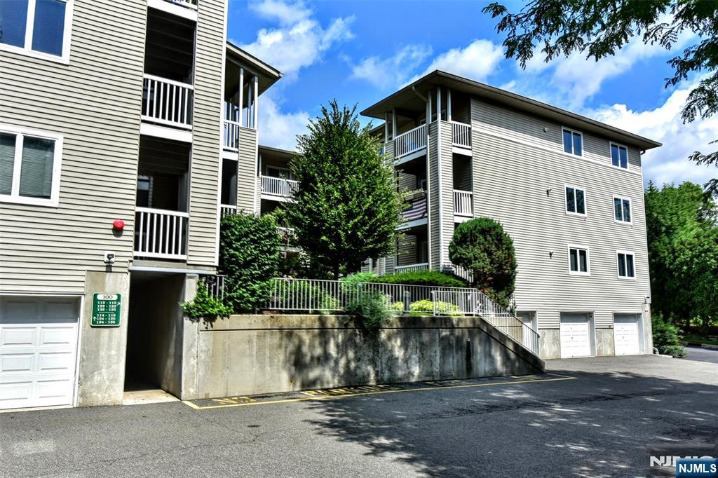 125 Orchard Park