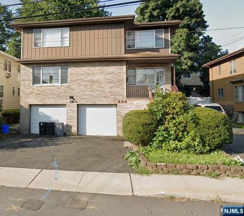 424 Myrtle Avenue Fort Lee NJ 07024