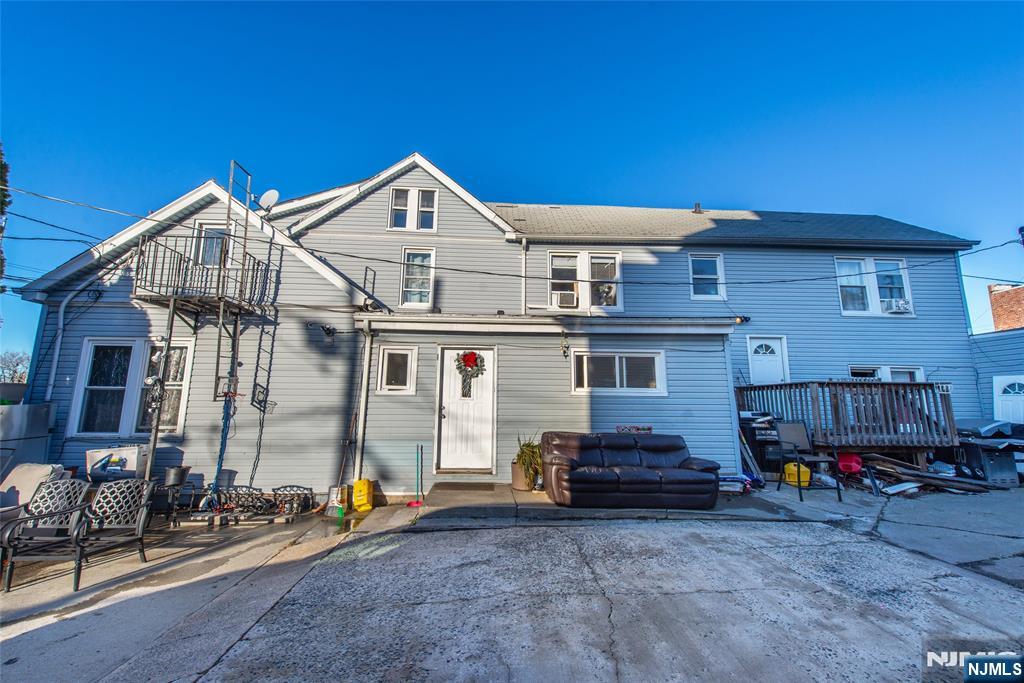 Property for Sale at 103105 Parker Street, Newark, New Jersey - Bedrooms: 5 
Bathrooms: 3 
Rooms: 12  - $674,999