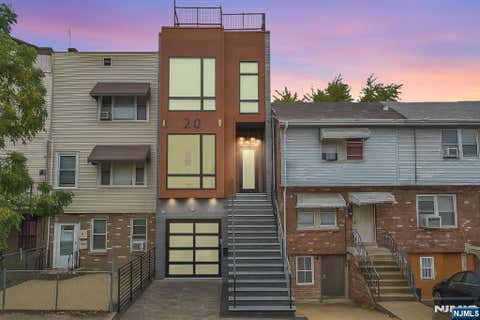 Photo of 20 Van Nostrand AVE #2, Jersey City, NJ 07305 (MLS # 26029445)