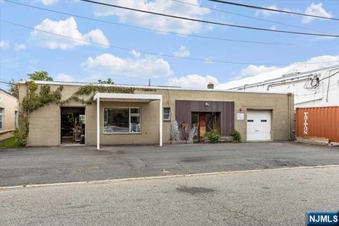 16 Orono Street Clifton NJ 07013