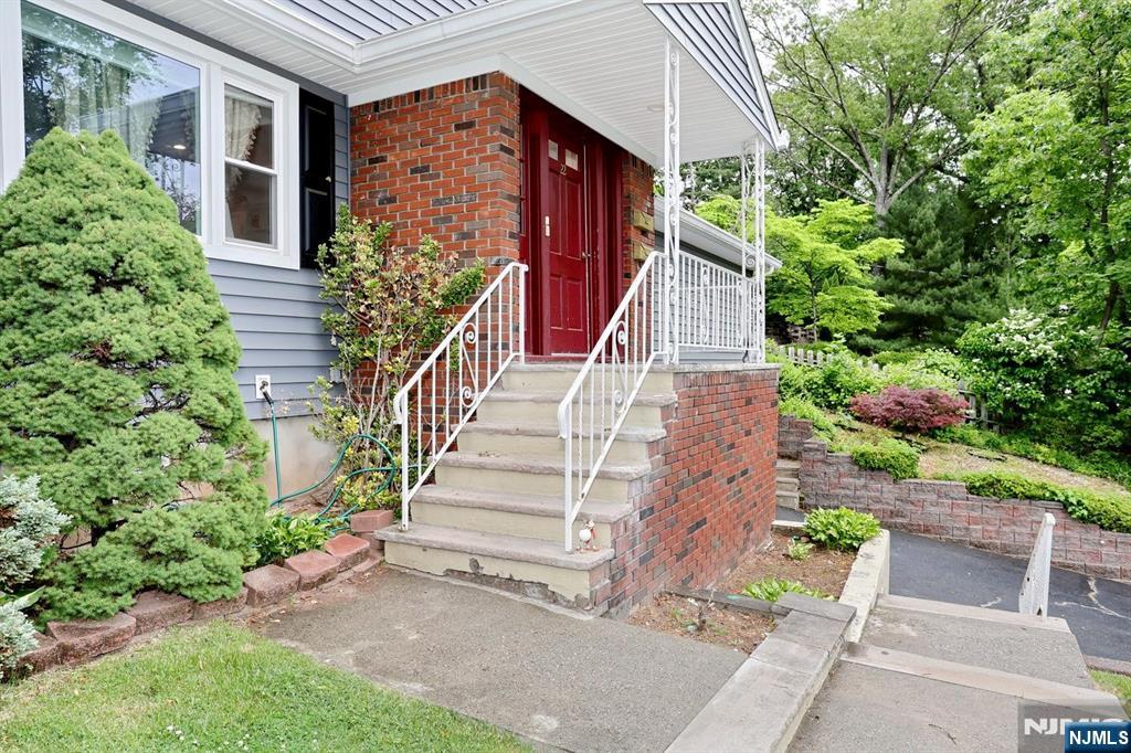 22 Mountain Avenue