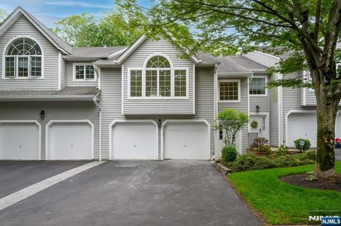 3 Bradshaw Court 509 Hillsdale NJ 07642