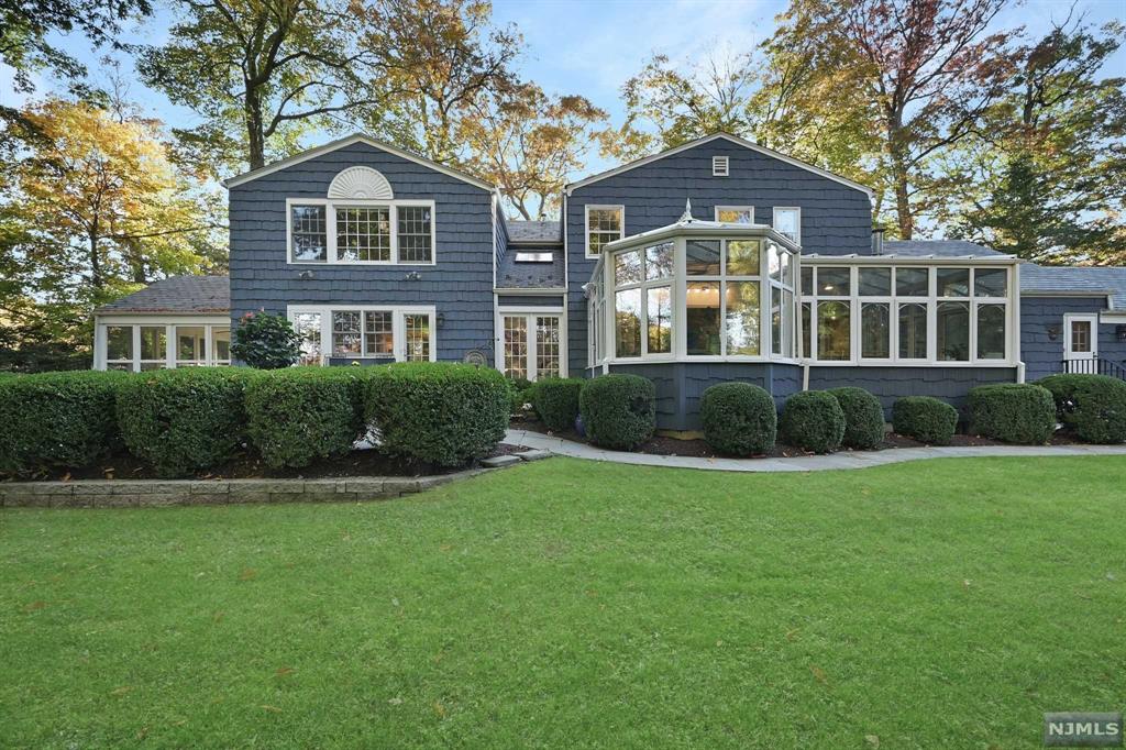 Madison Borough, New Jersey 07940, United States, 5 Bedrooms Bedrooms, ,5 BathroomsBathrooms,Residential,Pending,36236