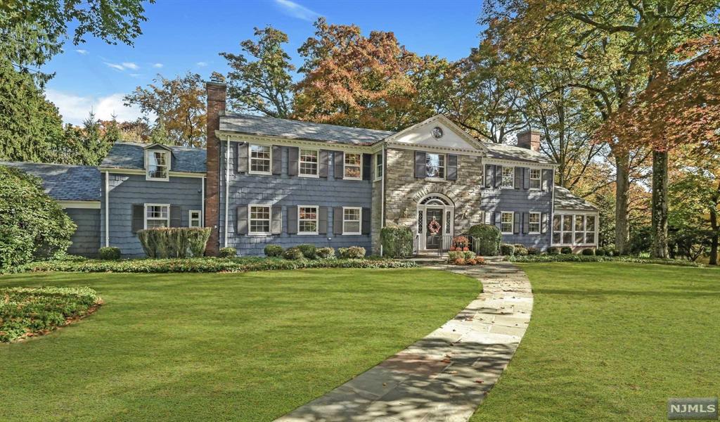 Madison Borough, New Jersey 07940, United States, 5 Bedrooms Bedrooms, ,5 BathroomsBathrooms,Residential,Pending,36236