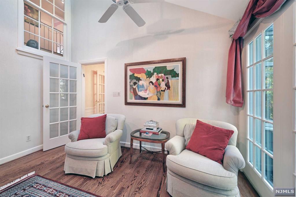 Madison Borough, New Jersey 07940, United States, 5 Bedrooms Bedrooms, ,5 BathroomsBathrooms,Residential,Pending,36236