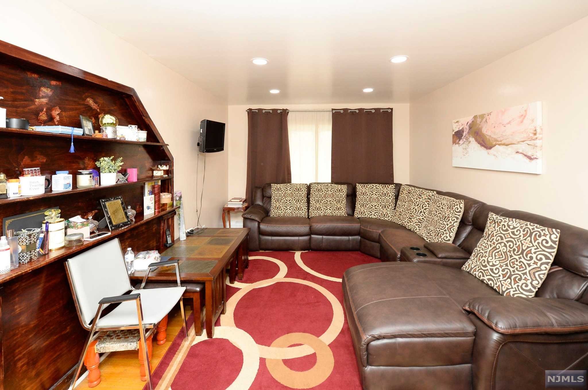 138C 68th Street