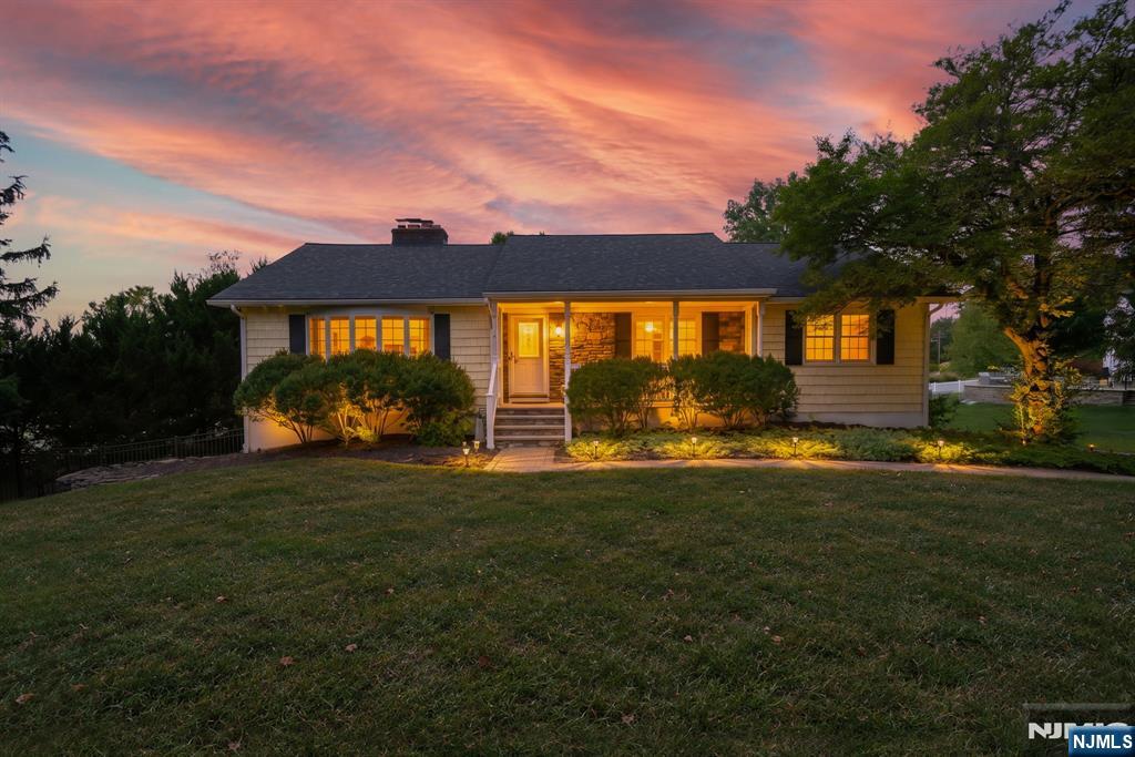 7 Fawn Drive