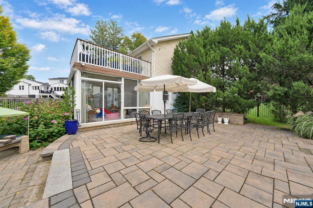 7 Fawn Drive