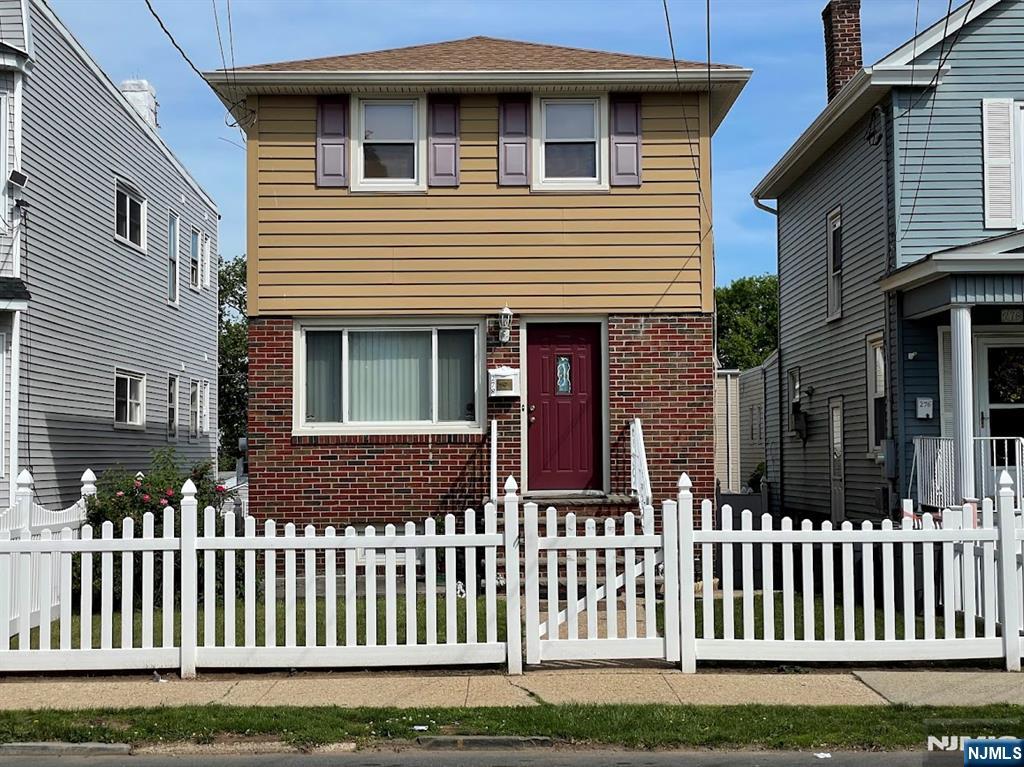 Property for Sale at 278 Forest Street, Kearny, New Jersey - Bedrooms: 3 
Bathrooms: 2 
Rooms: 6  - $539,000
