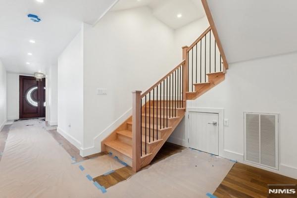 99 Greenwich Drive