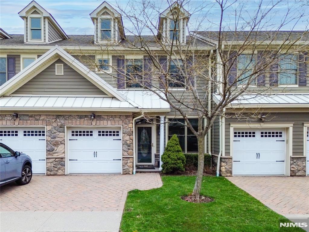 Property for Sale at 1103 Whitney Lane, Allendale, New Jersey - Bedrooms: 3 
Bathrooms: 3  - $775,000