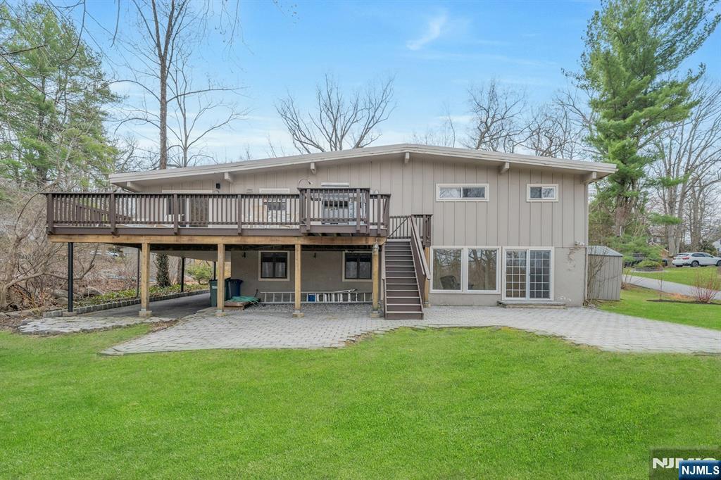 27 Bear Mountain Road