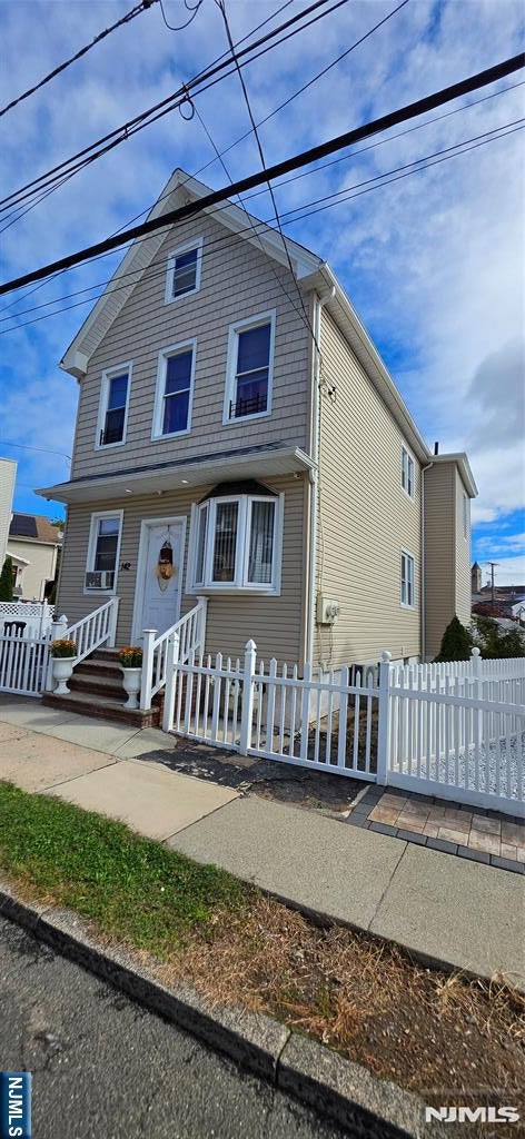 142 Sherman Place