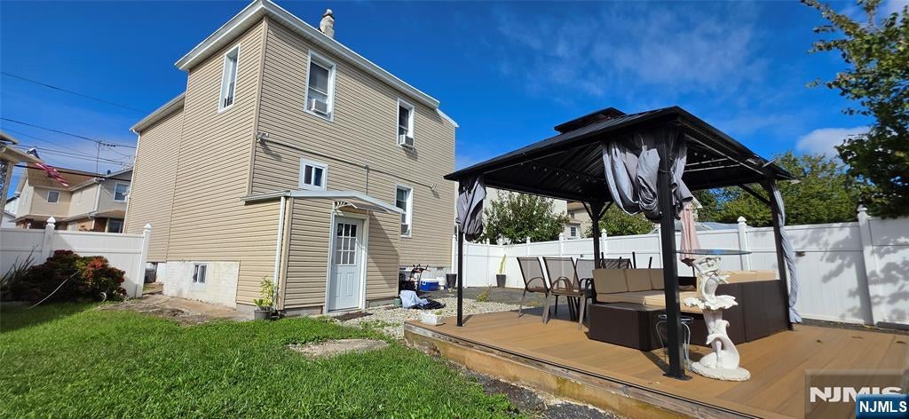 142 Sherman Place