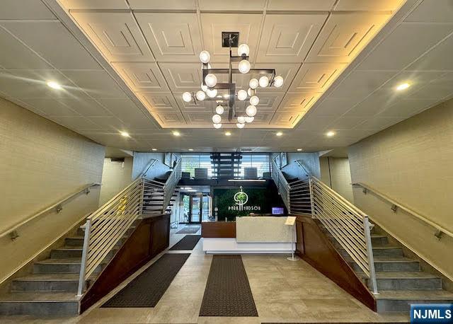 9060 Palisade Avenue 811