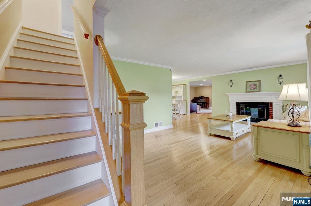 147 Lincoln Place