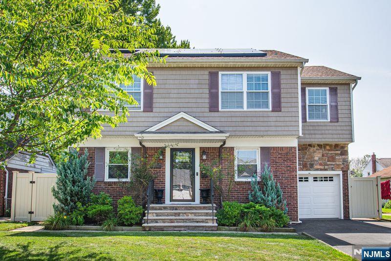 122 Hillman Drive