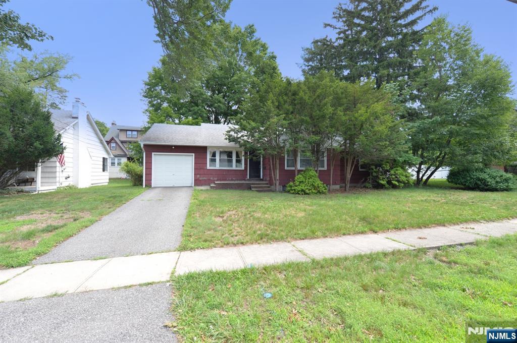 6 Central Avenue