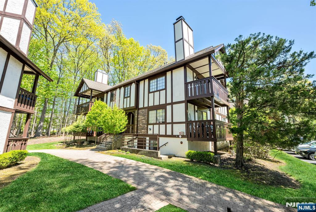 3202 Stowe Lane