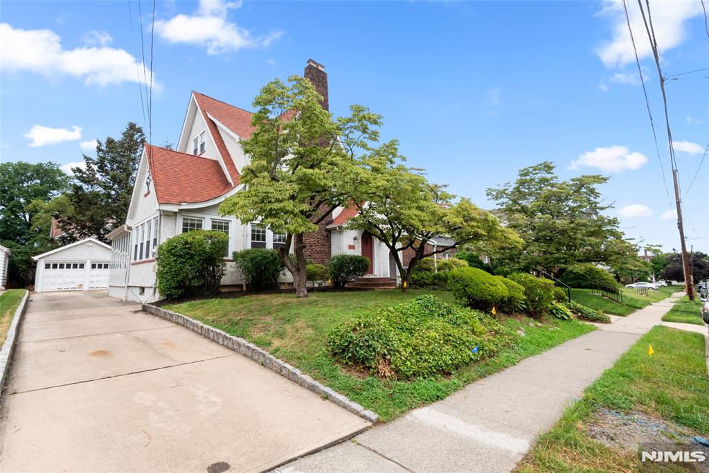 144 Irving Place
