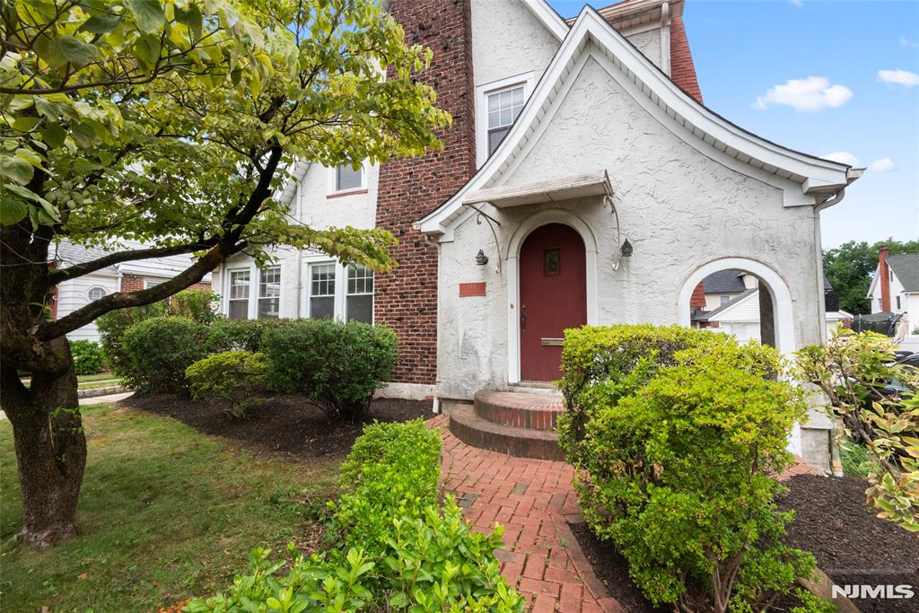 144 Irving Place