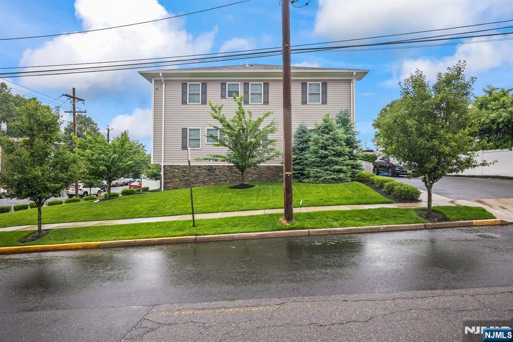 55 Watchung Avenue