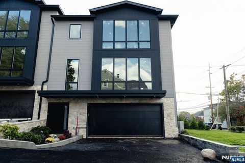 401 C Grand Avenue 401 C Leonia NJ 07605