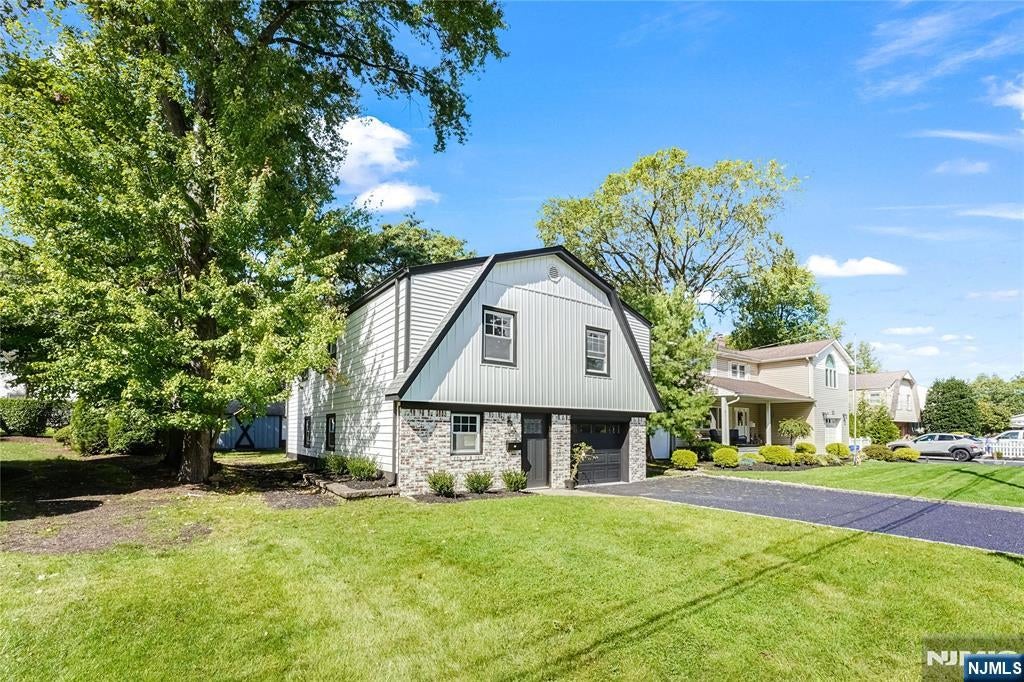 Homes for Sale in Northern NJ | ThisIsRiverEdge.com 26 Pavonia Avenue