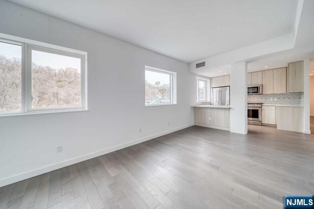 800 Ave At Port Imperial 323