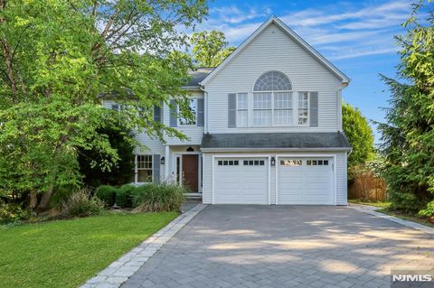 Photo of 28 Serrell Drive, Montvale, NJ 07645 (MLS # 26022059)