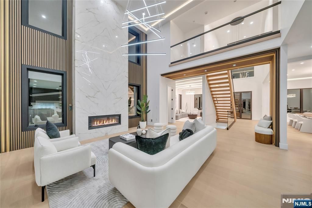 Photo of 801 Godwin Road, Paramus, NJ 07652 (MLS # 26006683)