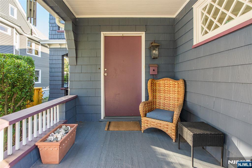 77 Central Avenue