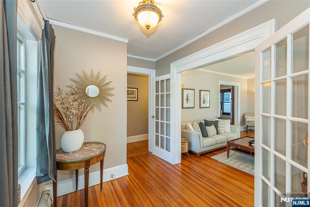77 Central Avenue