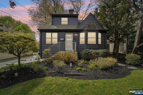 Photo of 120 Gordon Avenue, Tenafly, NJ 07670 (MLS # 26025298)